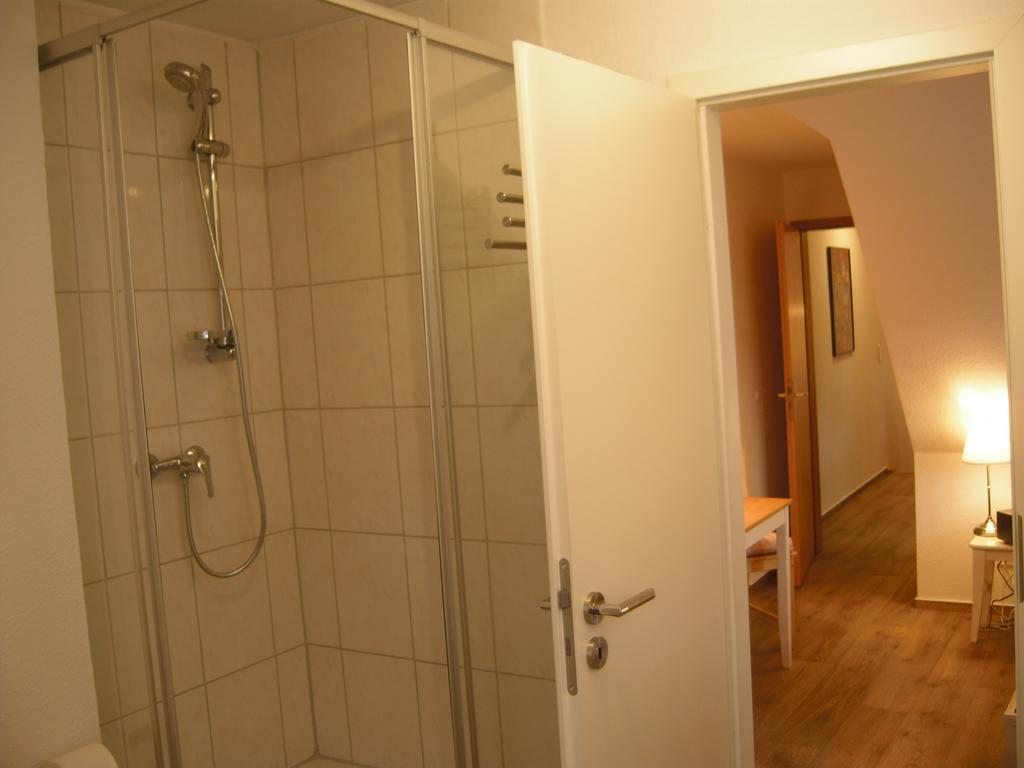 Ferienwohnungen Zur Kaiserstrasse Quedlinburg Ruang foto